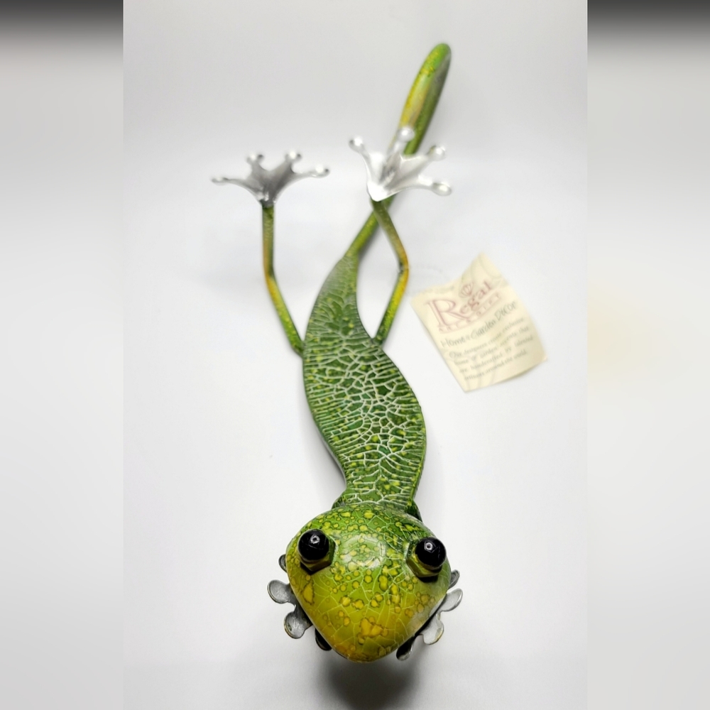 Green Gecko Regal Art & Gifts Metal Art